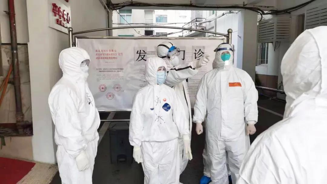 戰(zhàn)斗依然繼續(xù)，不容絲毫懈怠——記西安國際醫(yī)學中心醫(yī)院感控部主任劉冰