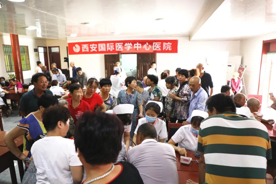 “施天使之愛，佑百姓健康”系列公益義診——走進(jìn)綠地社區(qū)