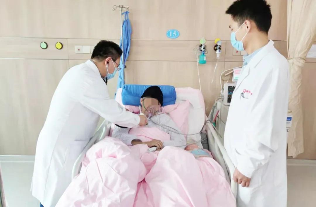 這個(gè)冬天，在這里有一群人溫暖著我