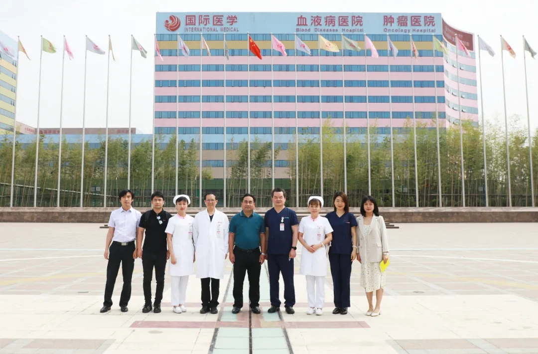 中國超聲醫(yī)學工程會馬曉猛秘書長一行來我院參觀座談