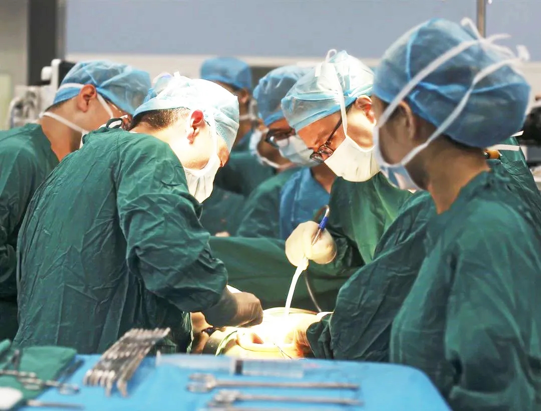 60歲女性，腹圍持續(xù)增大似懷孕10月，原因究竟為何？
