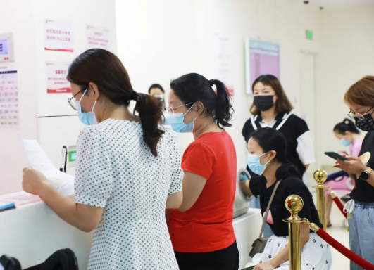 不掛號，解決多個問題，多學科MDT聯(lián)合門診讓更年期女性少跑腿，更安心！