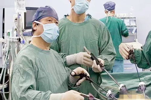 68cm橡膠水管吞入腹中！我院普外科腹腔鏡微創(chuàng)手術(shù)緊急施救！