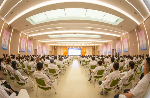 院士講堂 精彩紛呈！中國科學院竇科峰院士講授器官移植發(fā)展現(xiàn)狀