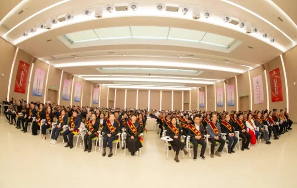 致敬每一位奮斗者！我院舉行2025年度總結(jié)表彰大會(huì)