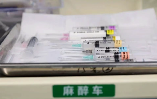 心梗6天+粉碎骨折！教科書上的“禁區(qū)”，他們硬是闖過來(lái)了…