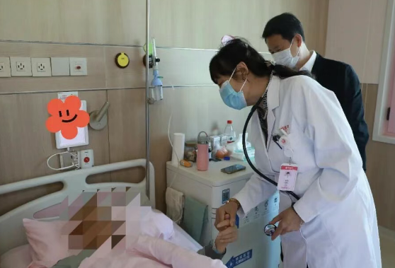 阿拉善盟?西安，7次跨省求醫(yī)：一位82歲老人的“信任投票”